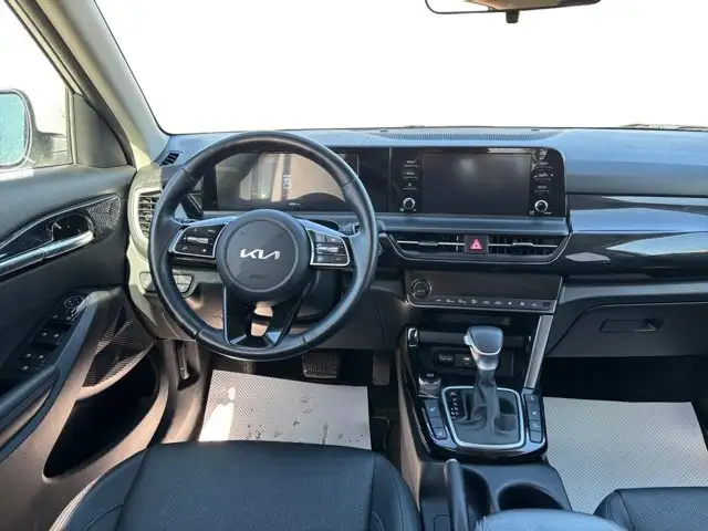 2025 Kia Seltos EX - Photo 13