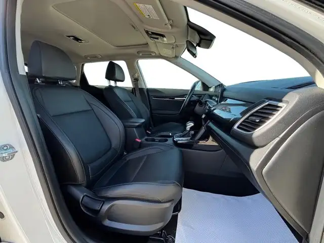 2025 Kia Seltos EX - Photo 16