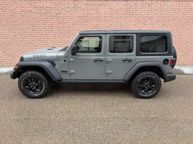 2021 Jeep Wrangler Unlimited Willys - Photo 2