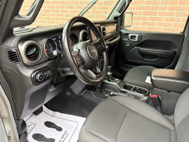 2021 Jeep Wrangler Unlimited Willys - Photo 9