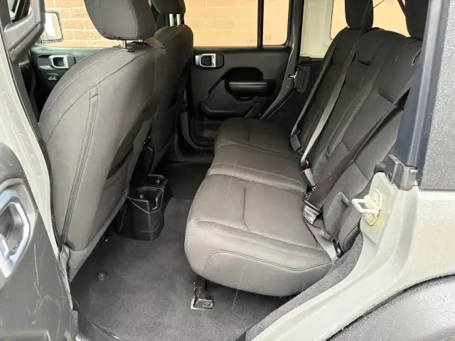 2021 Jeep Wrangler Unlimited Willys - Photo 13