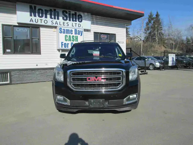 2019 GMC Yukon XL SLE - Photo 2