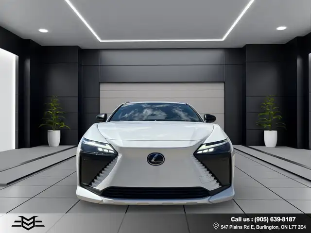 2023 Lexus RZ RZ 450e AWD - ELECTRIC - BLIND SPOT MONITOR !! - Photo 3