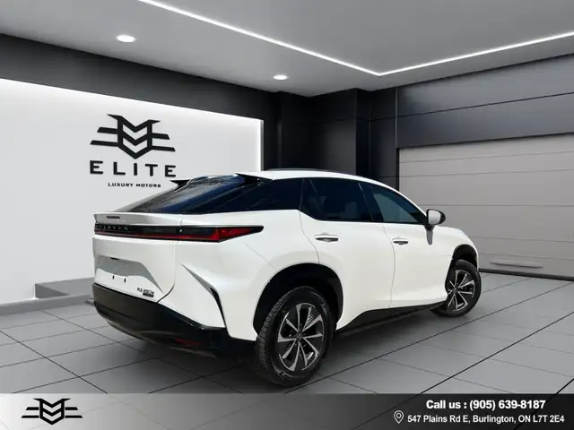 2023 Lexus RZ RZ 450e AWD - ELECTRIC - BLIND SPOT MONITOR !! - Photo 8
