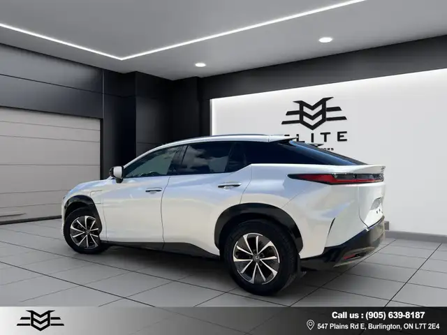 2023 Lexus RZ RZ 450e AWD - ELECTRIC - BLIND SPOT MONITOR !! - Photo 10