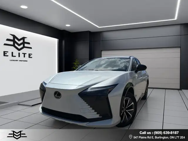 2023 Lexus RZ RZ 450e AWD - ELECTRIC - BLIND SPOT MONITOR !! - Photo 14