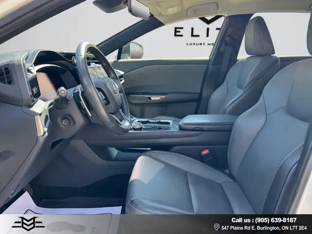 2023 Lexus RZ RZ 450e AWD - ELECTRIC - BLIND SPOT MONITOR !! - Photo 17