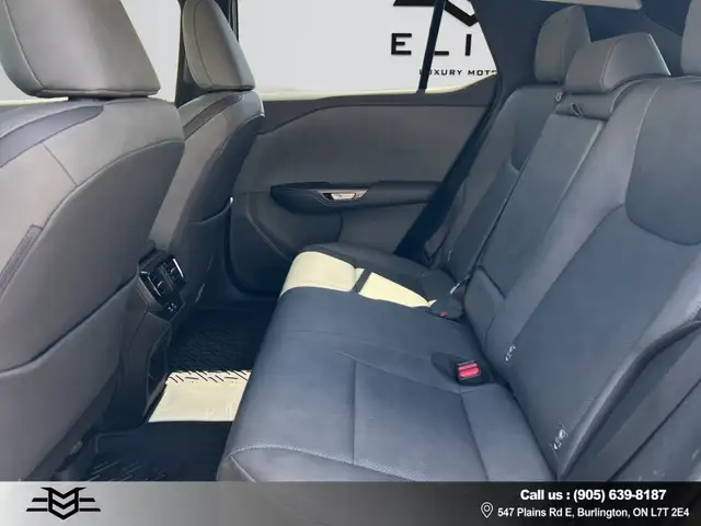 2023 Lexus RZ RZ 450e AWD - ELECTRIC - BLIND SPOT MONITOR !! - Photo 19