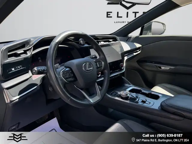 2023 Lexus RZ RZ 450e AWD - ELECTRIC - BLIND SPOT MONITOR !! - Photo 22