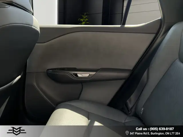 2023 Lexus RZ RZ 450e AWD - ELECTRIC - BLIND SPOT MONITOR !! - Photo 40