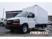 2025 Chevrolet Express Commercial Cutaway 3500  Cube 14 pieds