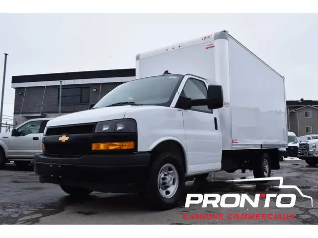 2025 Chevrolet Express Commercial Cutaway 3500  Cube 14 pieds - Photo 2