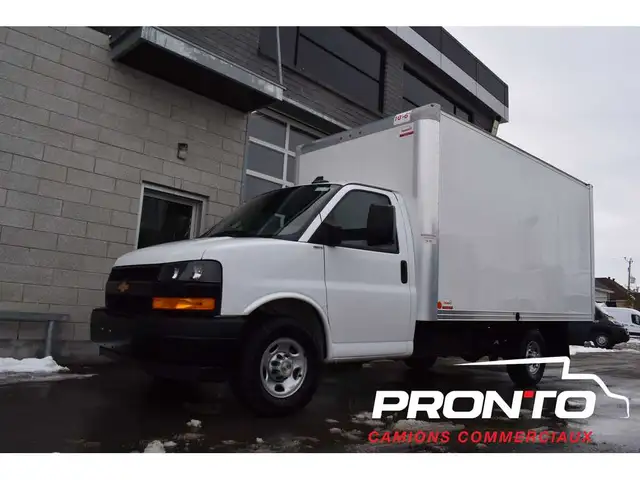 2025 Chevrolet Express Commercial Cutaway 3500  Cube 14 pieds - Photo 24