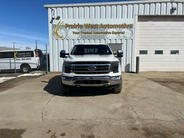 2021 Ford F-150 Lariat Crew Cab 4.6L V8 - Photo 2