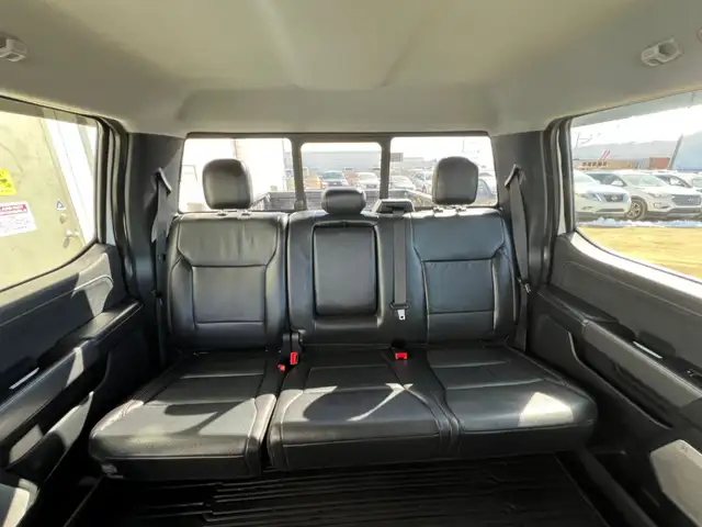 2021 Ford F-150 Lariat Crew Cab 4.6L V8 - Photo 27