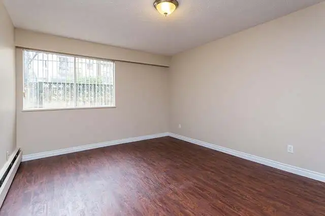 Daylin Manor Apartments - 1 Bedroom available at 515 Ninth Stree - Photo 9