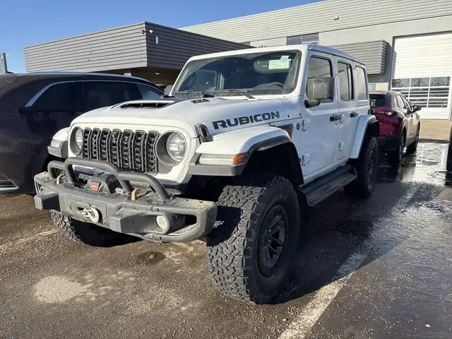 2024 Jeep Wrangler - Photo 2