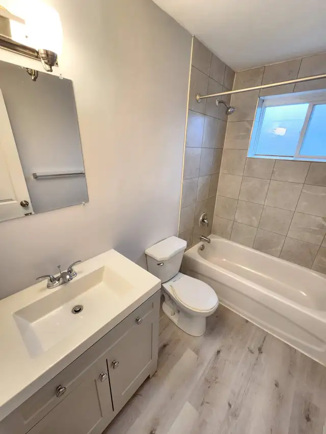 2 BR - 1 BA - Oshawa - Photo 9