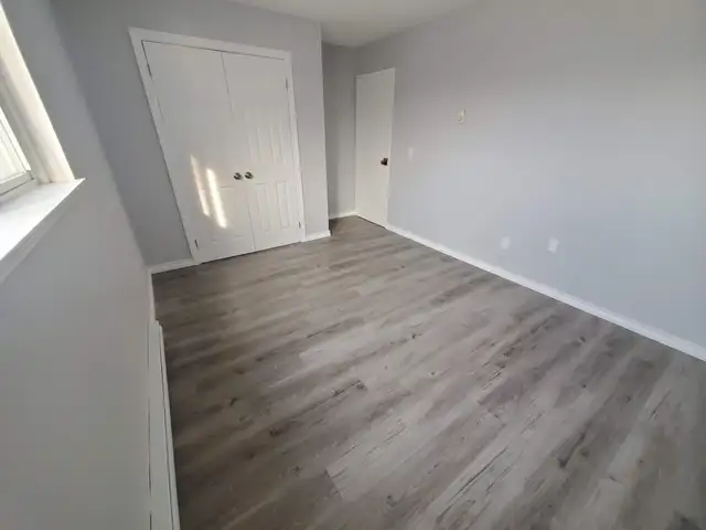 2 BR - 1 BA - Oshawa - Photo 12