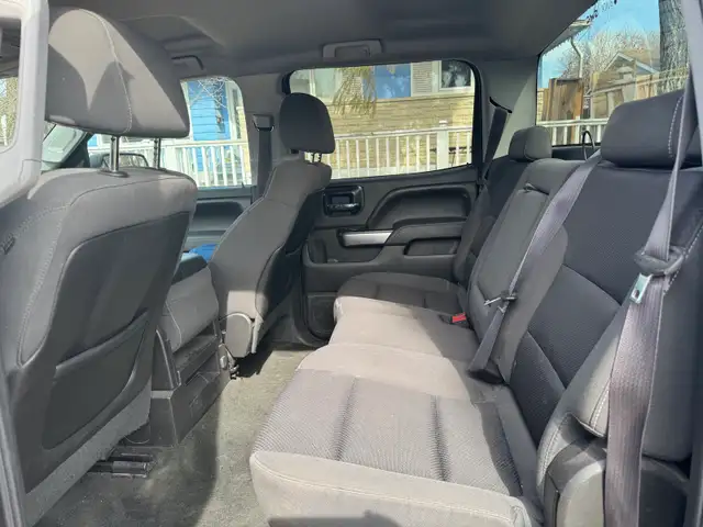 2014 Chevrolet Silverado Crew Cab! Safetied! - Photo 5