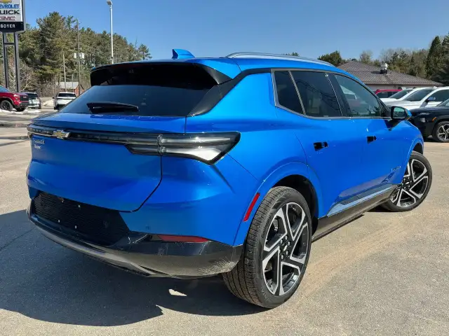 2025 Chevrolet Equinox EV - Photo 4