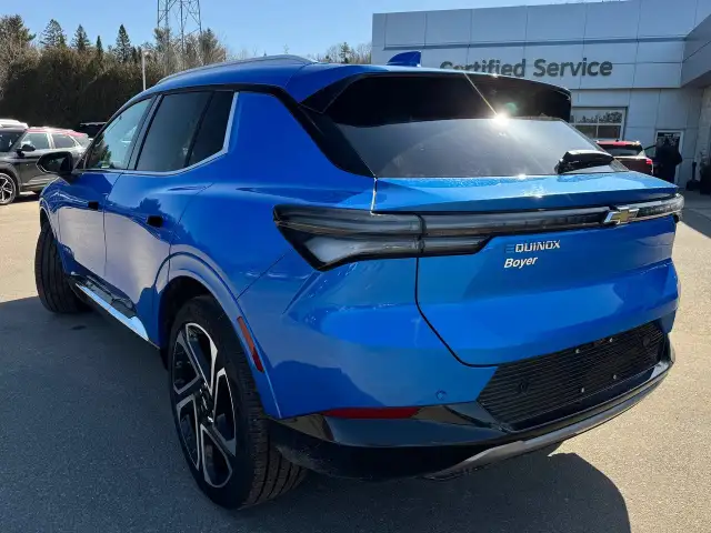 2025 Chevrolet Equinox EV - Photo 11