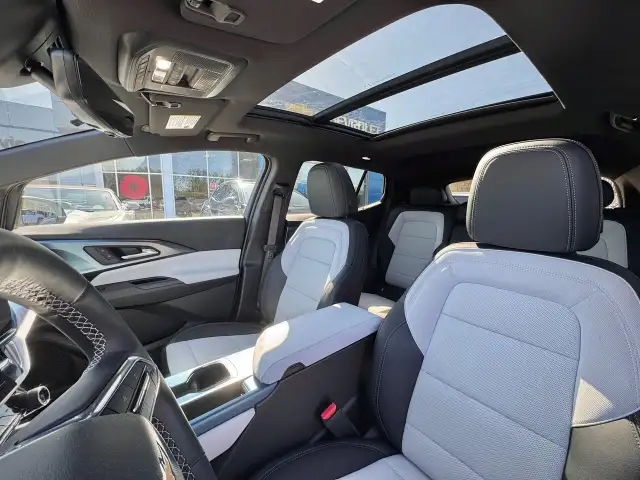 2025 Chevrolet Equinox EV - Photo 13