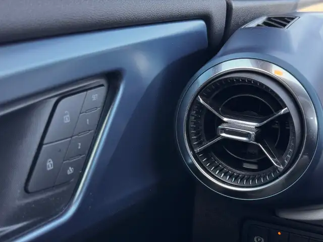 2025 Chevrolet Equinox EV - Photo 14