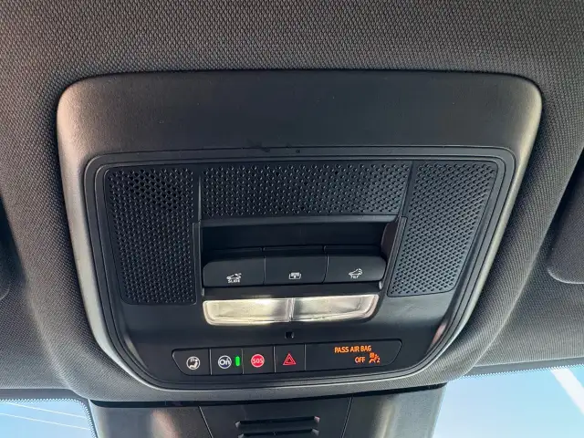 2025 Chevrolet Equinox EV - Photo 22