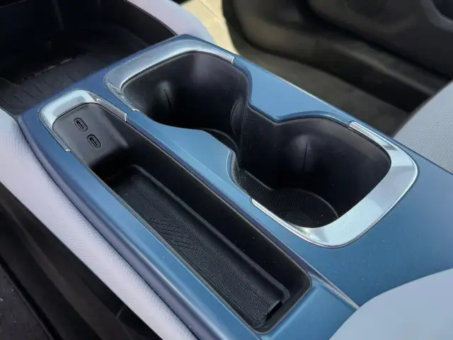 2025 Chevrolet Equinox EV - Photo 23