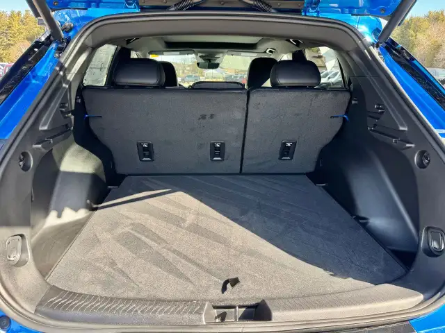 2025 Chevrolet Equinox EV - Photo 30