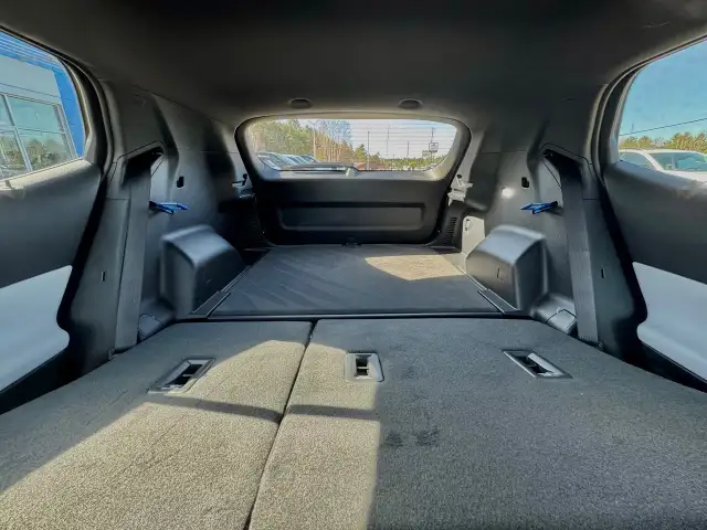 2025 Chevrolet Equinox EV - Photo 31