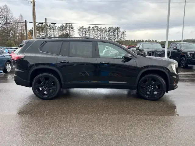 2026 GMC Acadia - Photo 4