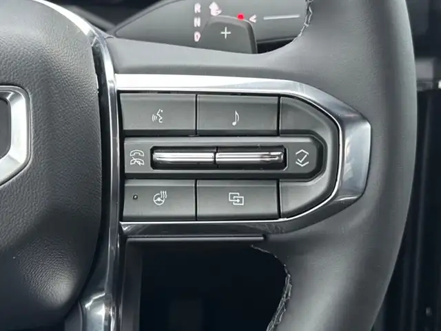 2026 GMC Acadia - Photo 17