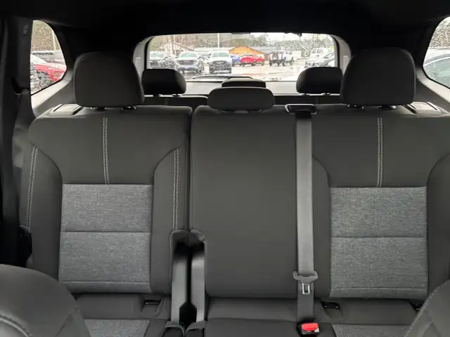 2026 GMC Acadia - Photo 27