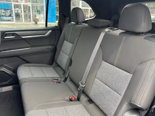 2026 GMC Acadia - Photo 28