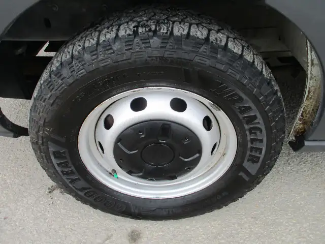 2017 Ford Transit Cargo Van T-250 148' Med Rf 9000 GVWR Sliding - Photo 9