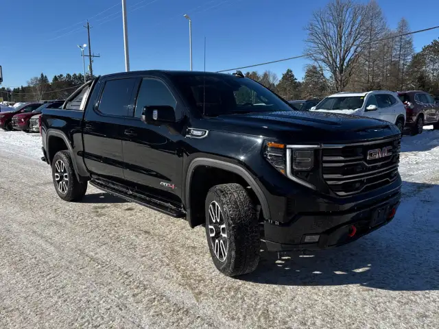 2026 GMC Sierra 1500 - Photo 3