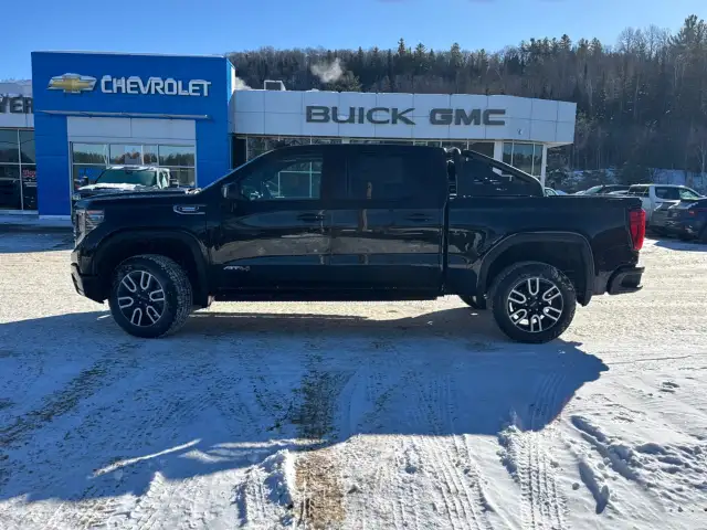 2026 GMC Sierra 1500 - Photo 9