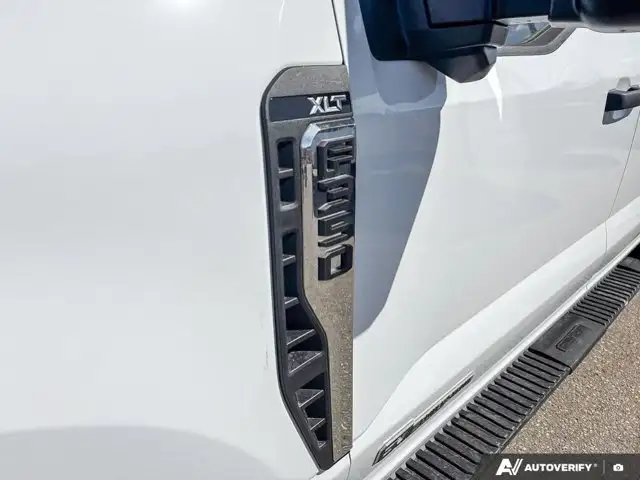 2026 Ford Super Duty F-350 SRW XLT - Photo 29