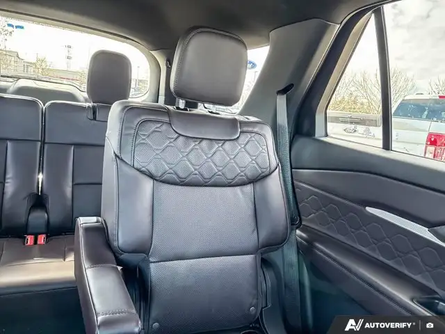 2026 Ford Explorer Platinum - Photo 14