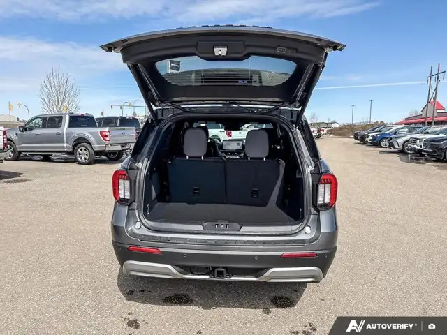 2026 Ford Explorer Platinum - Photo 19