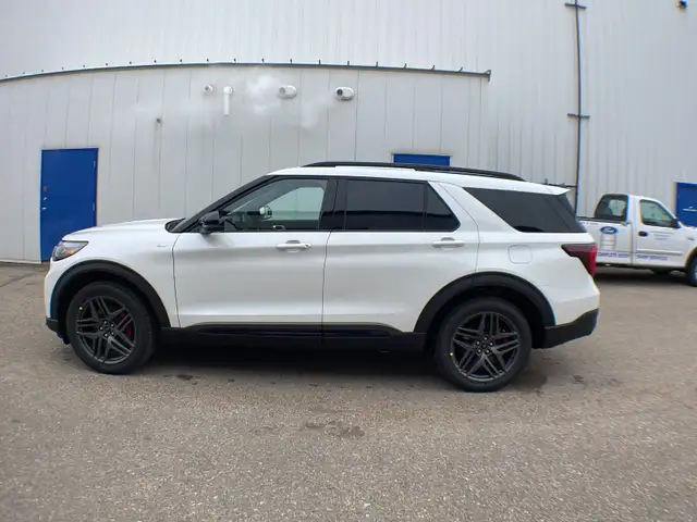 2026 Ford Explorer ST-Line 4WD 300A - Photo 2