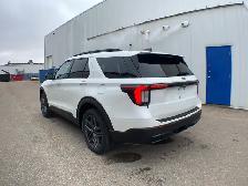 2026 Ford Explorer ST-Line 4WD 300A - Photo 3