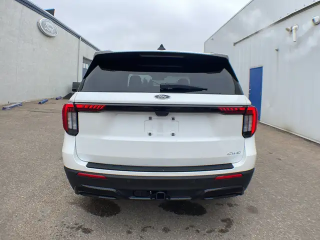 2026 Ford Explorer ST-Line 4WD 300A - Photo 4