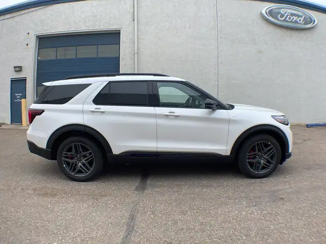 2026 Ford Explorer ST-Line 4WD 300A - Photo 6