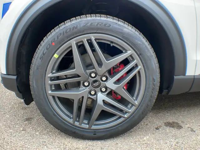 2026 Ford Explorer ST-Line 4WD 300A - Photo 9