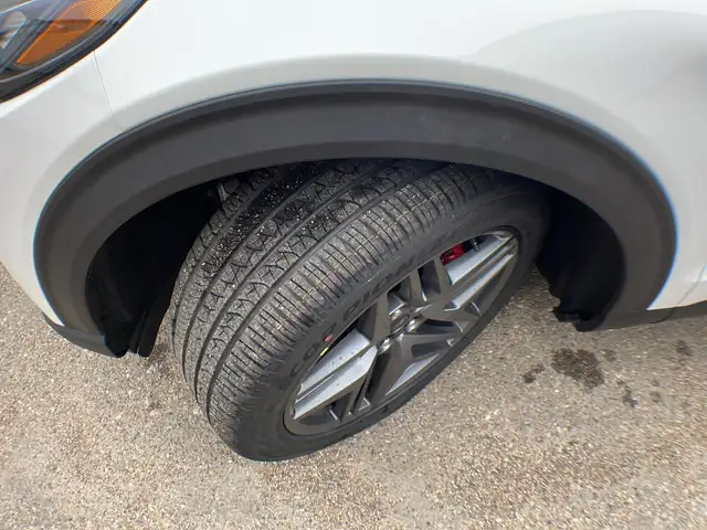 2026 Ford Explorer ST-Line 4WD 300A - Photo 10