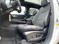 2026 Ford Explorer ST-Line 4WD 300A - Photo 22