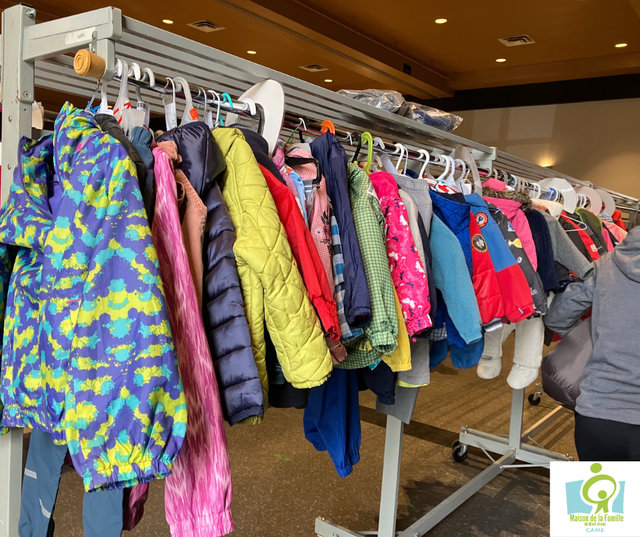 Bazar - articles usagés pour bébés et enfants (0-14 ans) - Photo 5